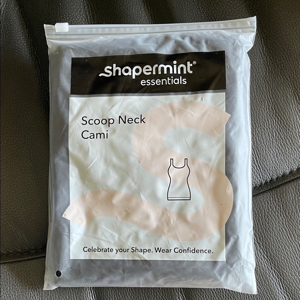 Shapermint Scoop Neck Cami - White